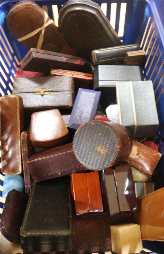 A collection of jewellery and silver boxes